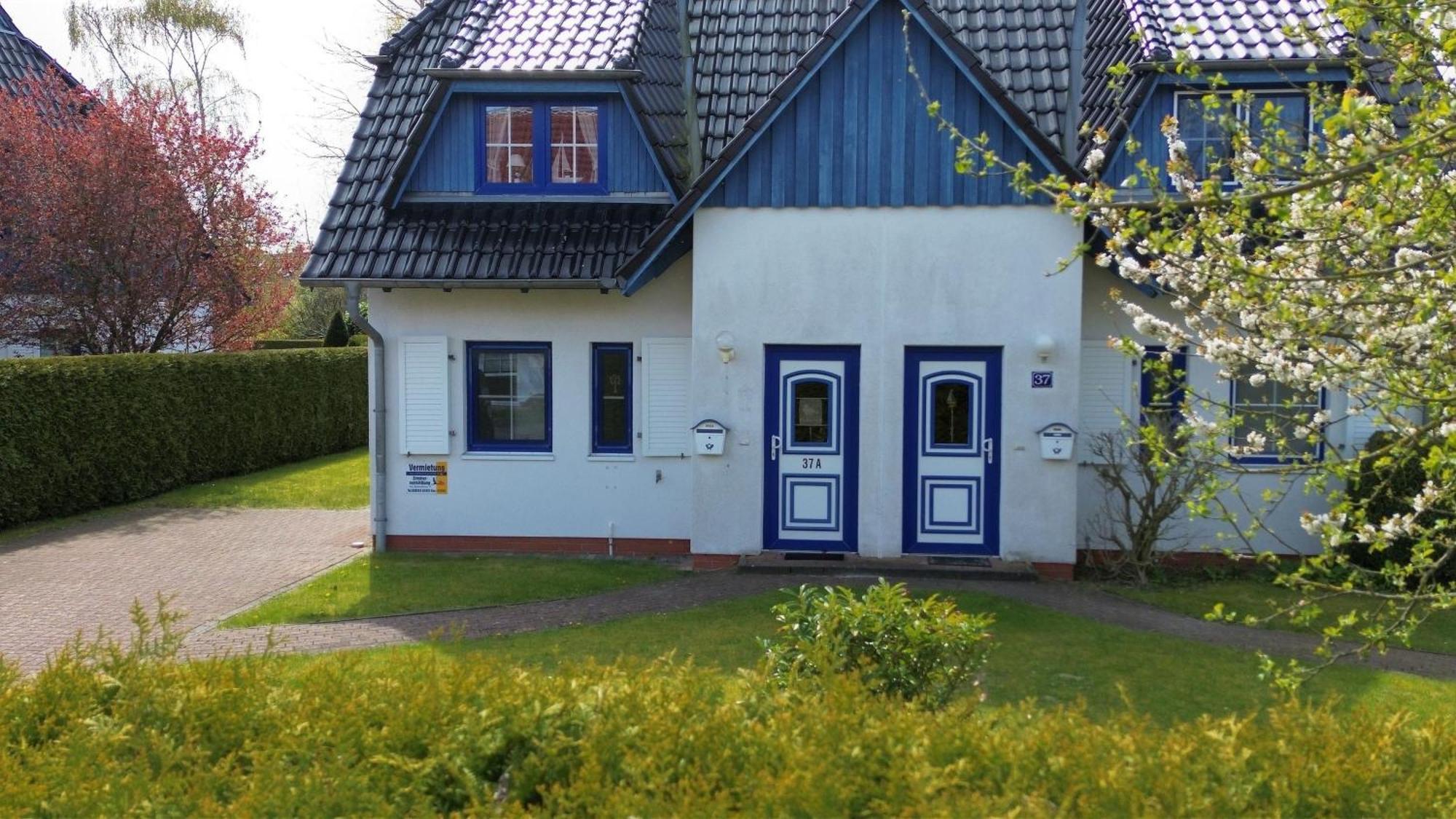 Mensendiek, Anita, Fw Zingst Luaran gambar